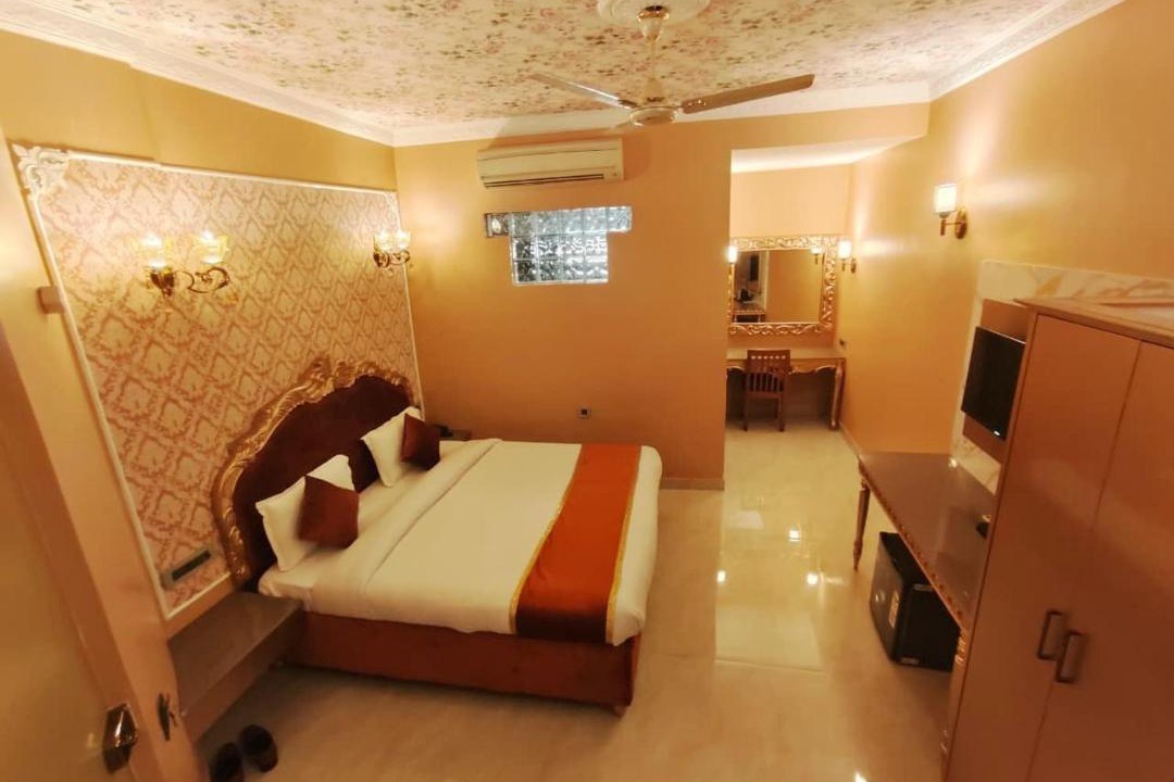 Photo of Bedroom in Taj Ganj