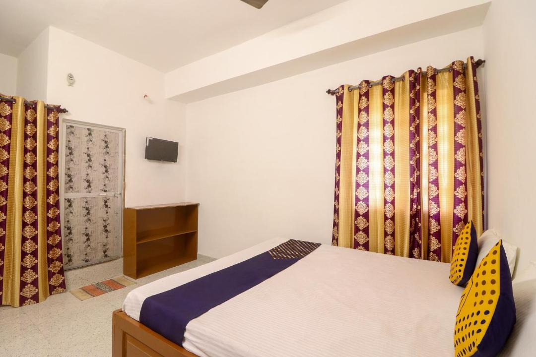 Photo of Bedroom in Bilaspur