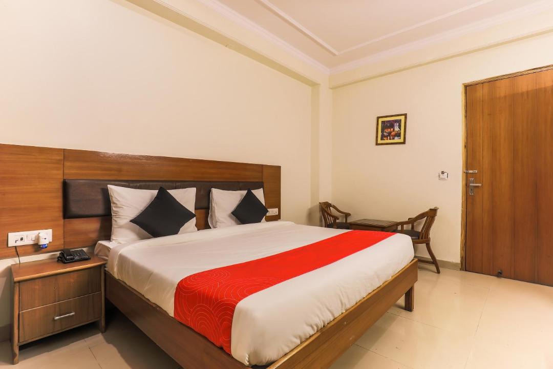 Photo of Bedroom in Sector 70