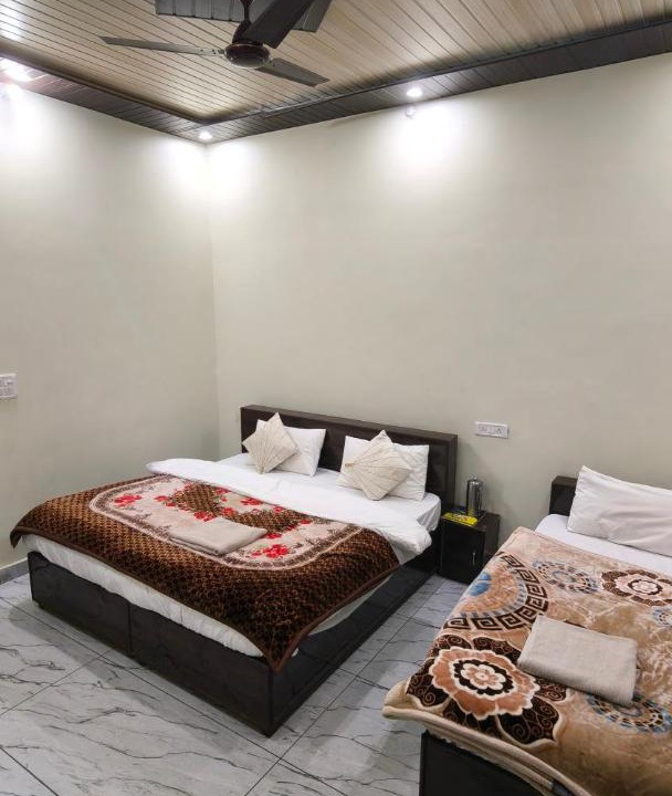 Photo of Bedroom in Chamoli