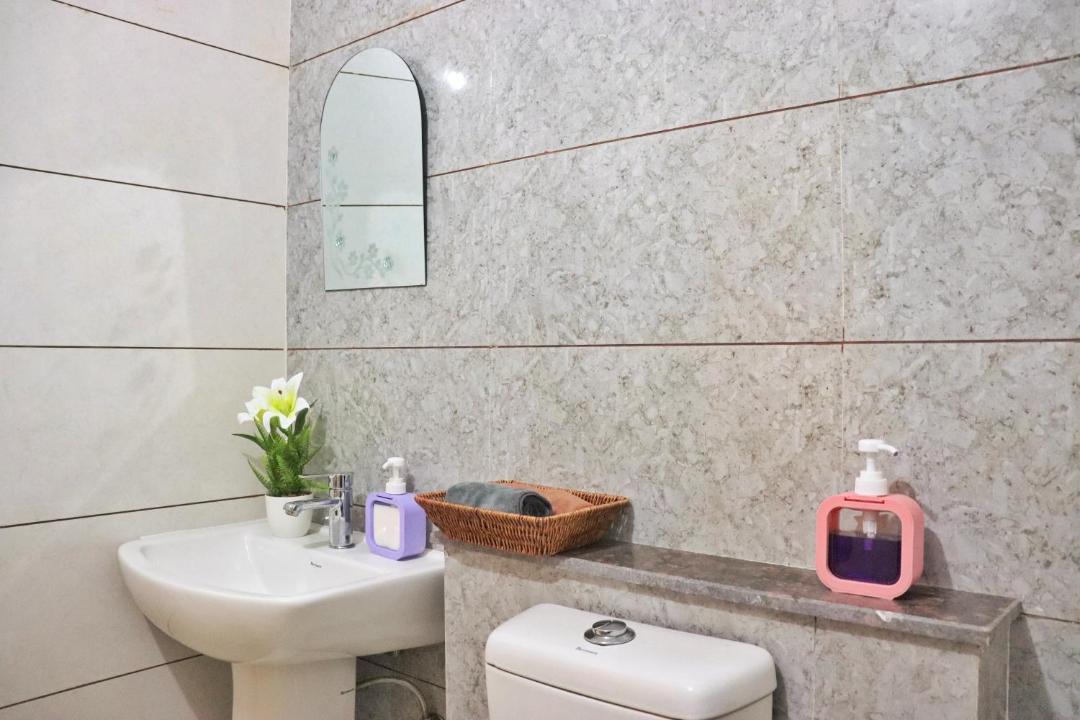 Photo of Bathroom in Zirakpur