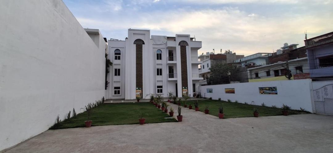 Photo of Buildings in Indira Nagar