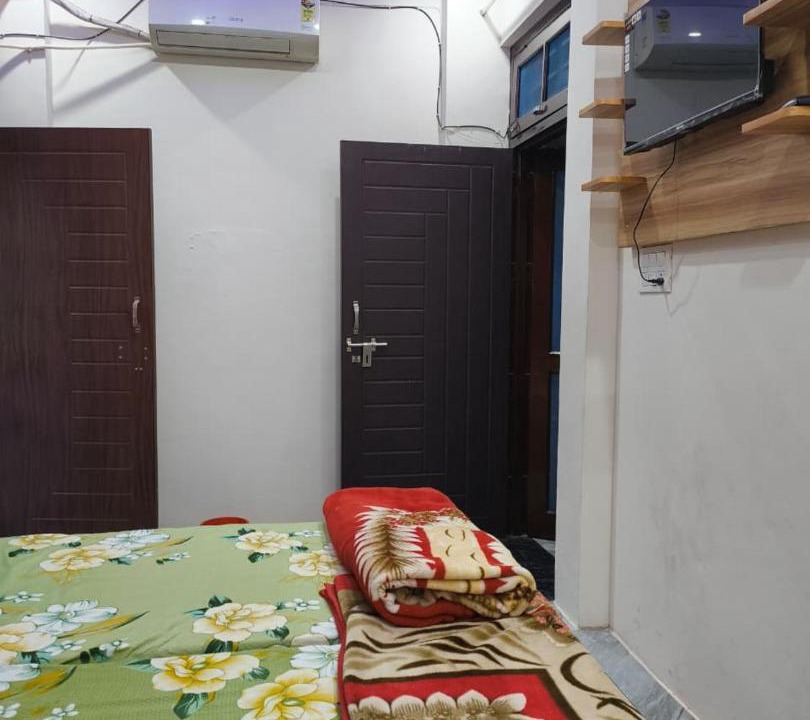 Photo of Bedroom in Dariyaganj