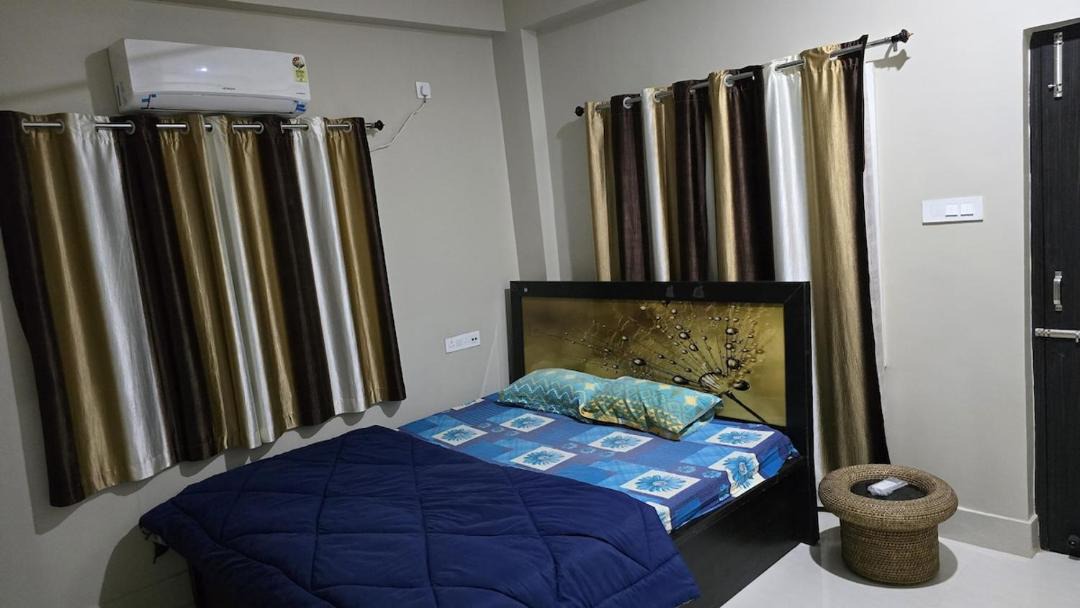 Photo of Bedroom in Deoghar