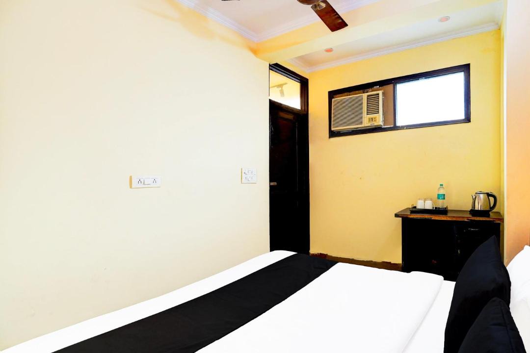 Photo of Bedroom in Sector 62