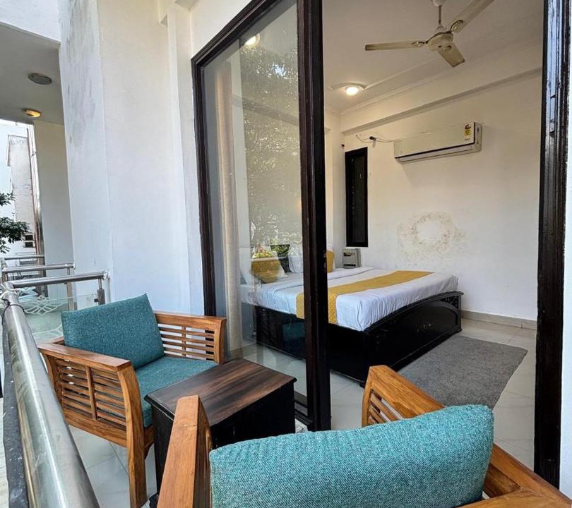 Photo of Patio Balcony in South City I