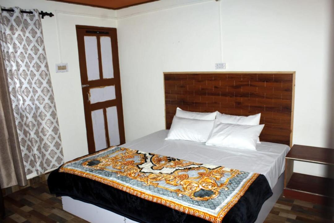 Photo of Bedroom in Kumharsain