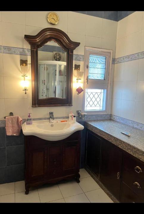 Photo of Bathroom in Saket