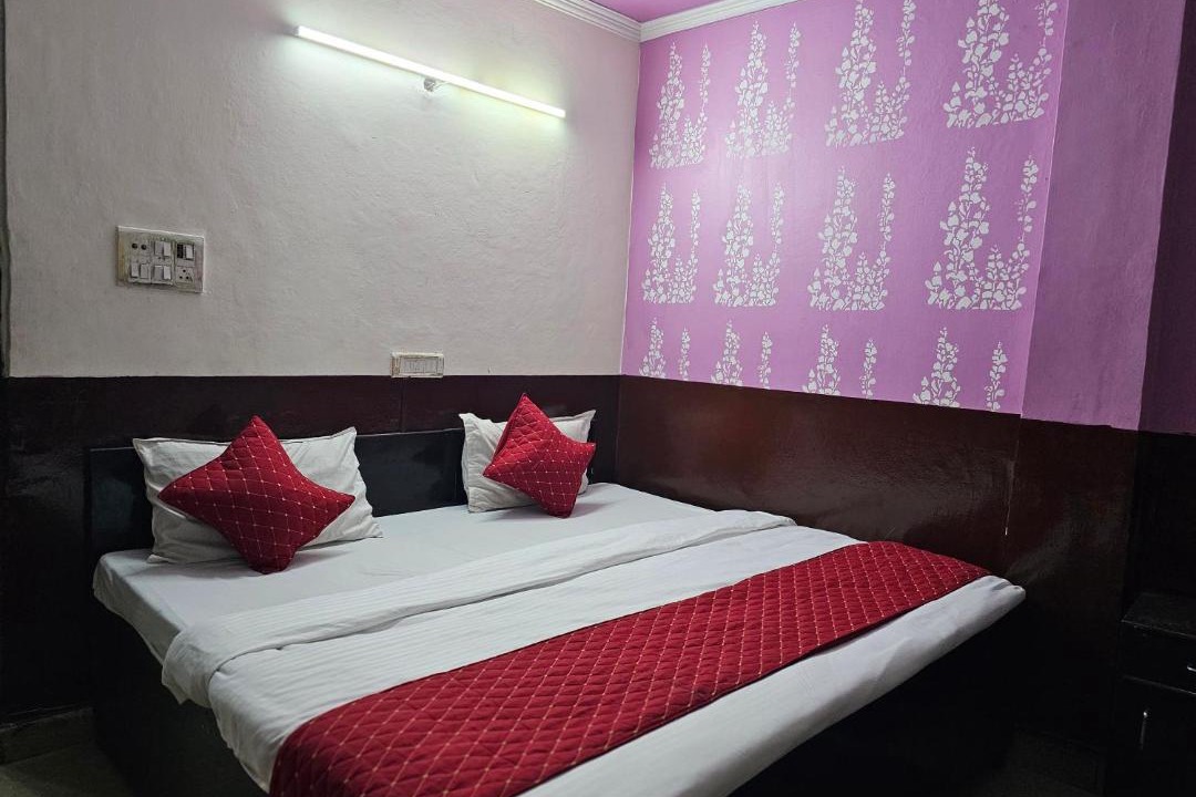 Photo of Bedroom in Nizamuddin East