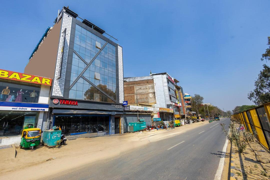 Photo of Buildings in Udyog Vihar