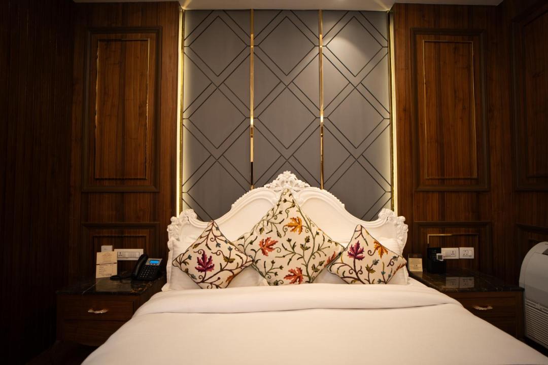 Photo of Bedroom in Gulmarg