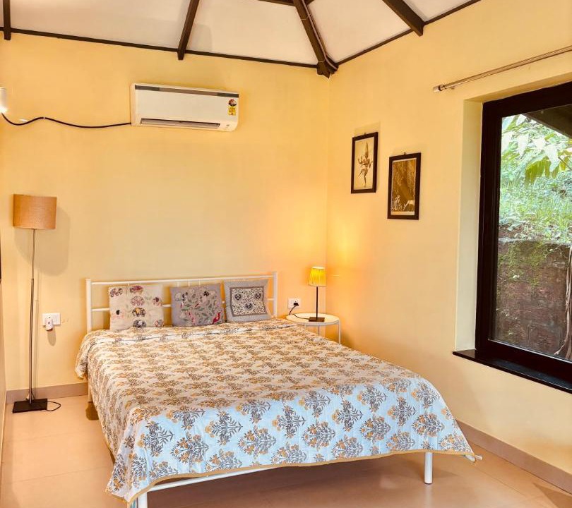 Photo of Bedroom in Maina