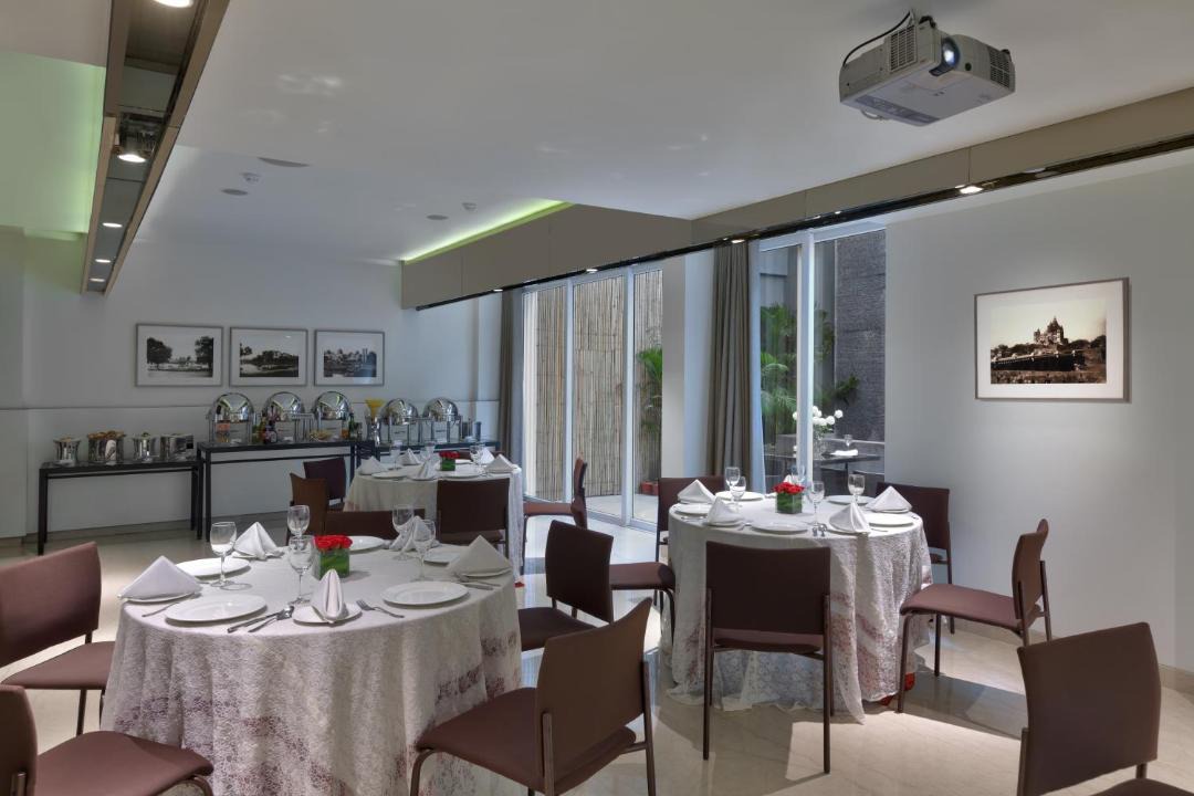 Photo of Others in DLF Phase 1