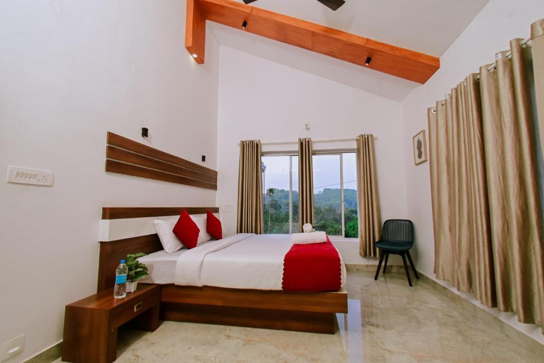 Photo of Bedroom in Amalavayal