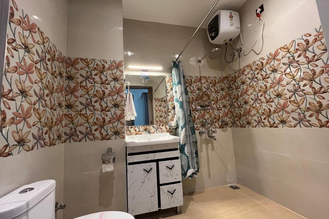 Photo of Bathroom in Roing