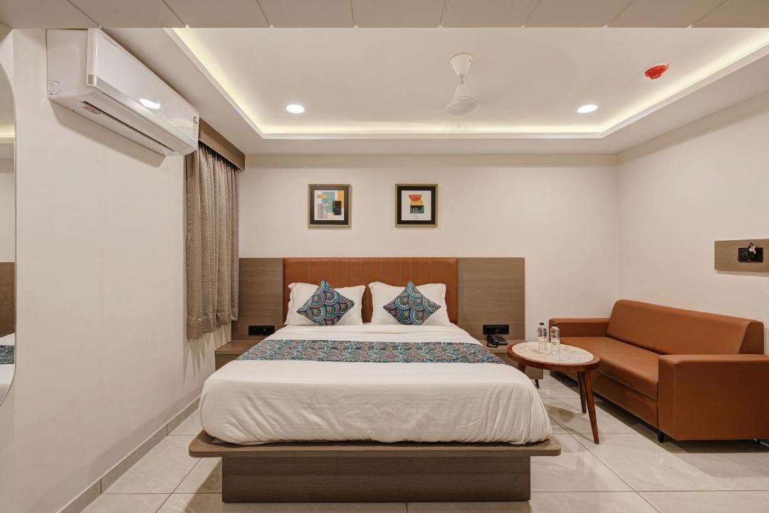 Photo of Bedroom in Navrangpura