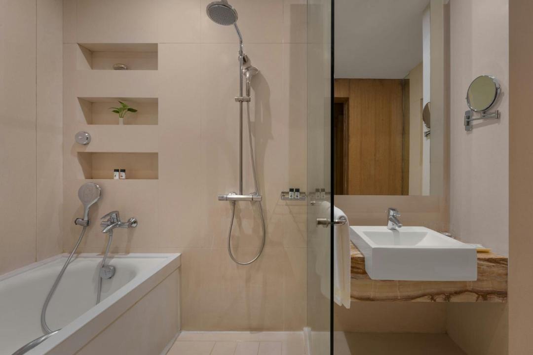 Photo of Bathroom in Hiranandani Gardens