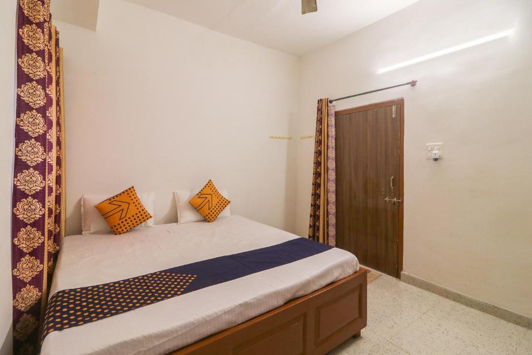 Photo of Bedroom in Bilaspur