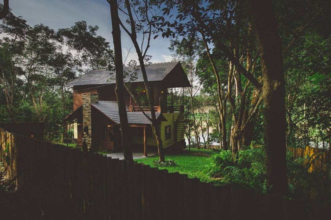 Photo of Buildings in Wadakanchery