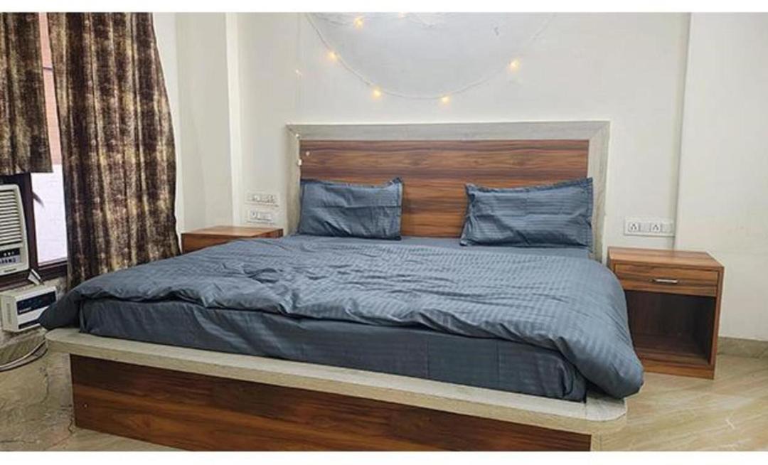 Photo of Bedroom in Sector 40