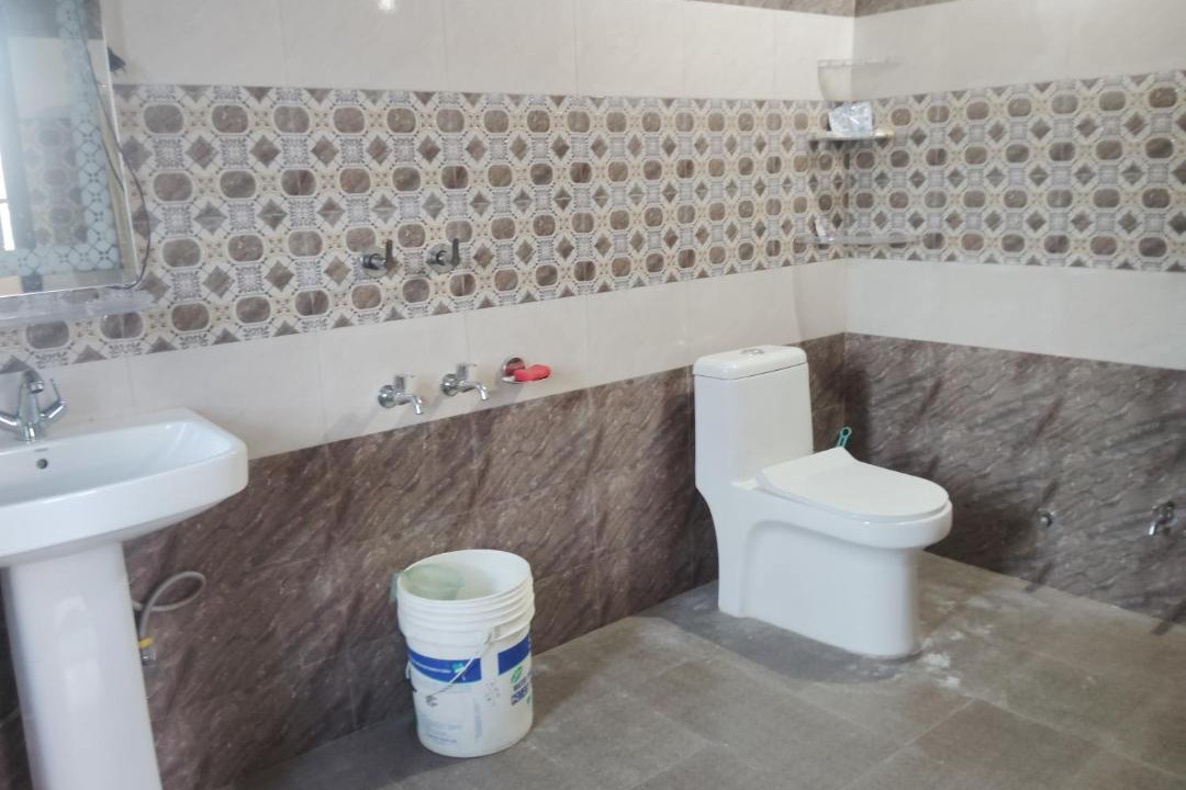 Photo of Bathroom in Sarahan