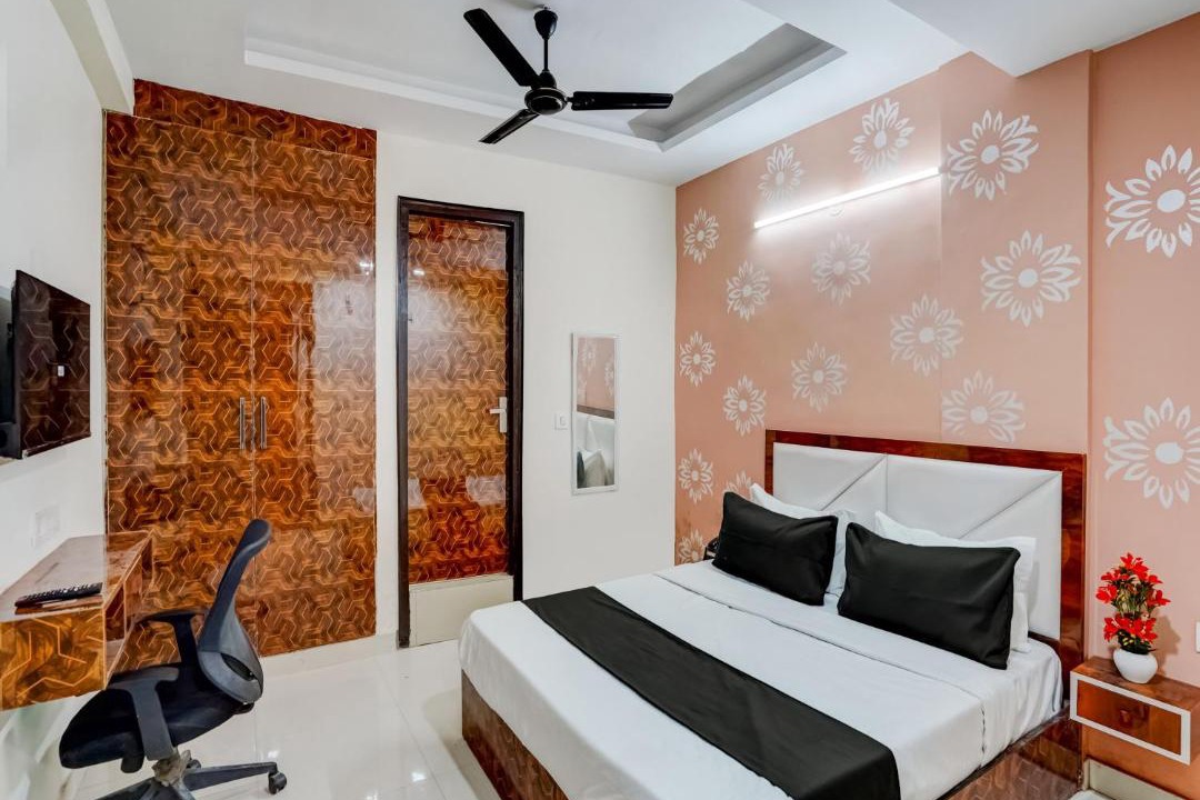 Photo of Bedroom in Sector 27