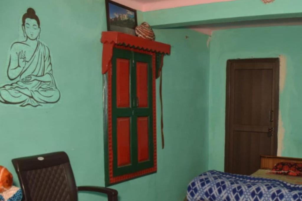 Photo of Others in Kaul