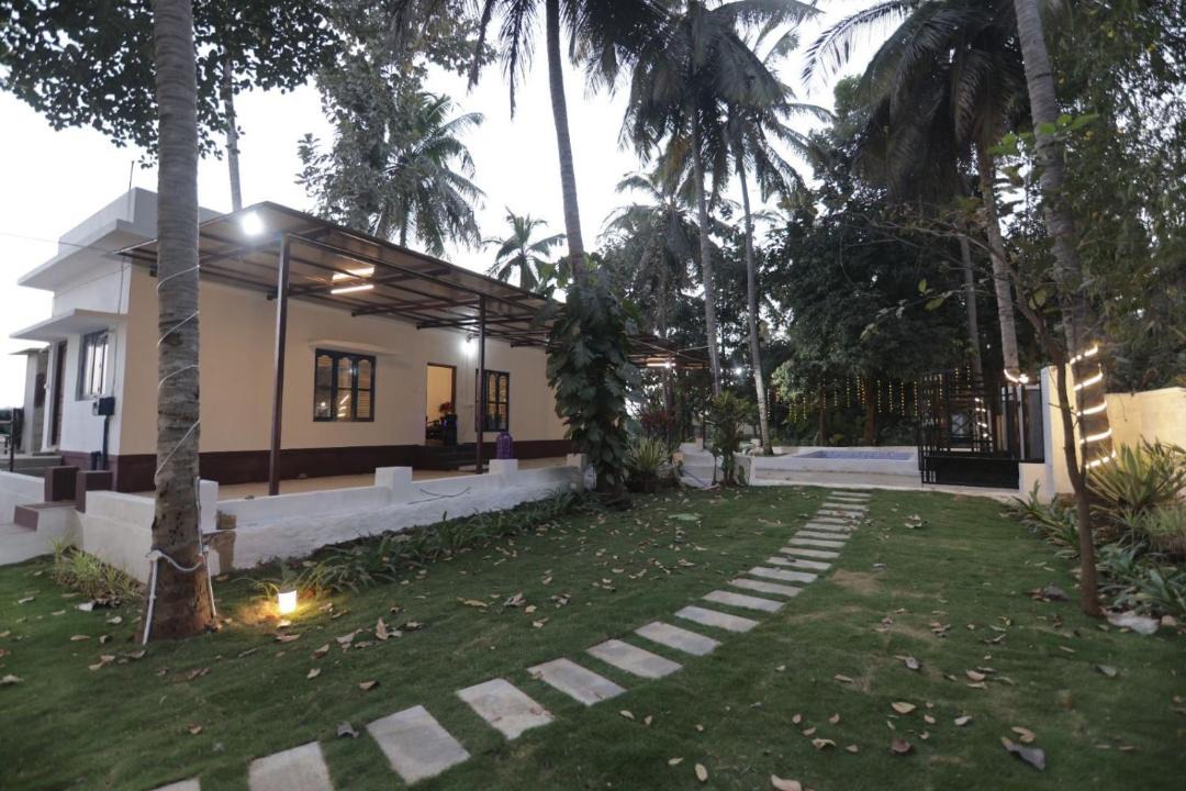 Photo of Others in Manchanabele