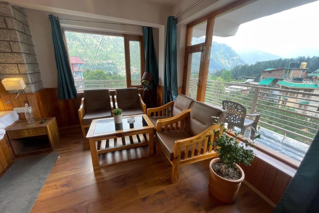 Photo of Others in Old Manali