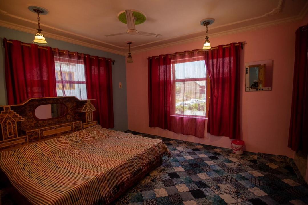 Photo of Bedroom in Nagin Bagh