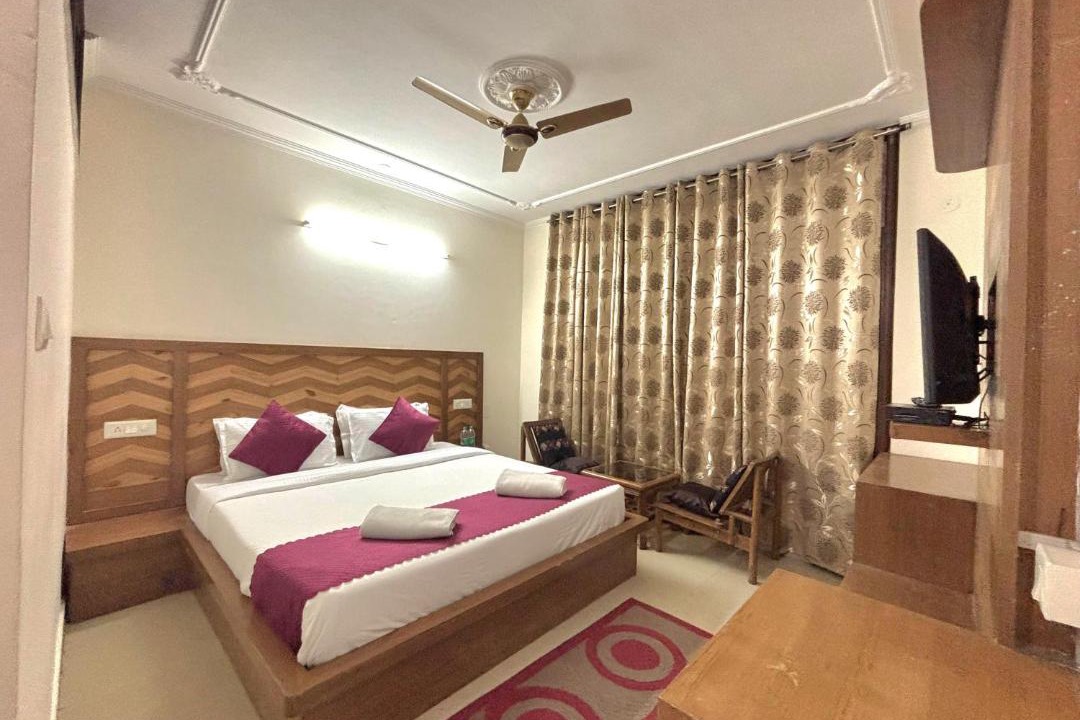 Photo of Bedroom in Dharampur