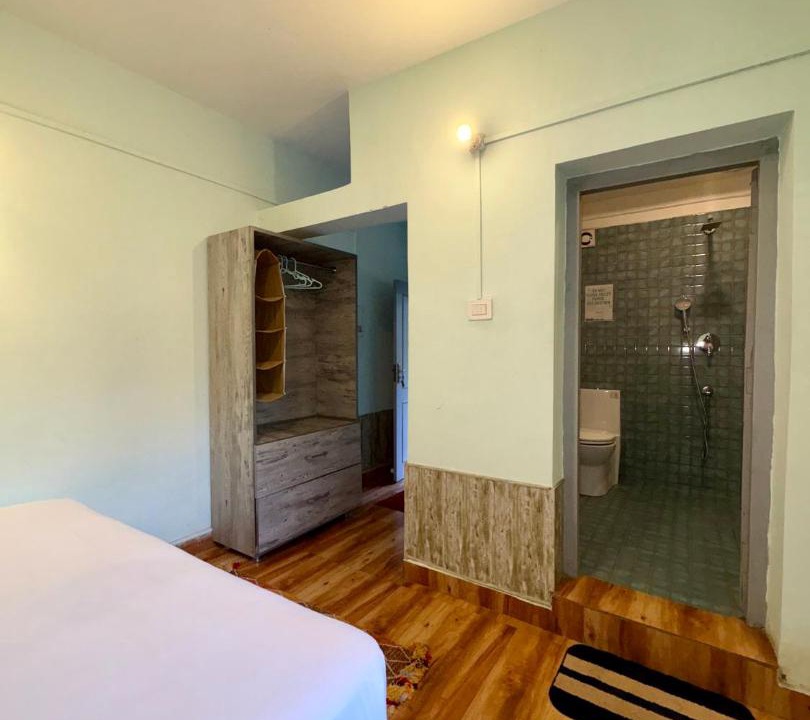 Photo of Others in Bhagsu Nag
