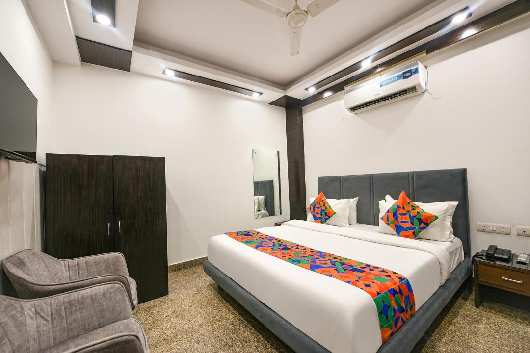 Photo of Bedroom in Kalkaji