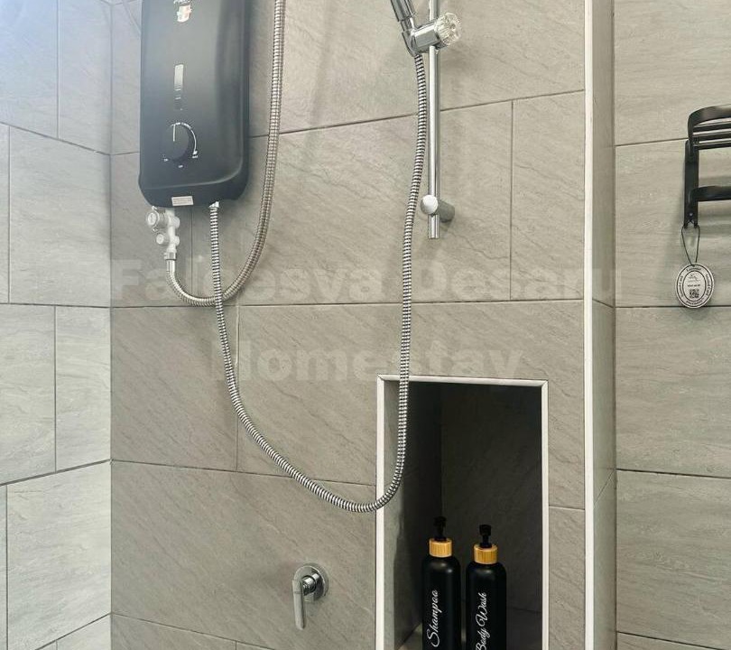 Photo of Bathroom in Bandar Penawar