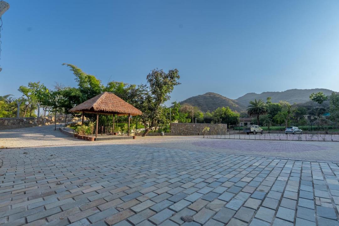 Photo of Others in Bedla