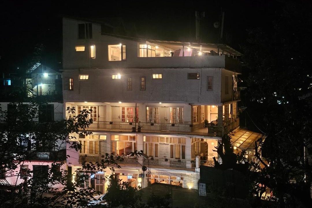 Photo of Others in Old Manali