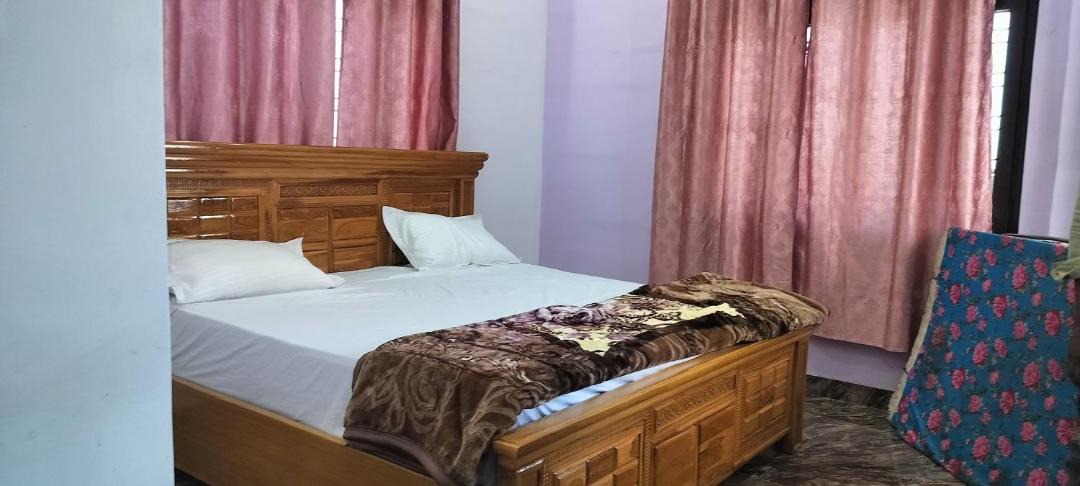 Photo of Bedroom in Almora
