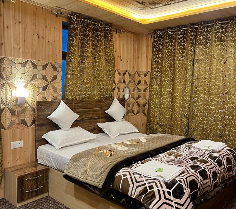 Photo of Bedroom in Aru Valley