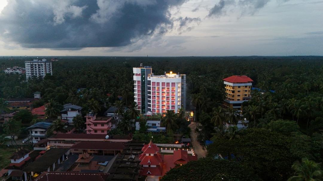 Photo of Buildings in Kuppaayil