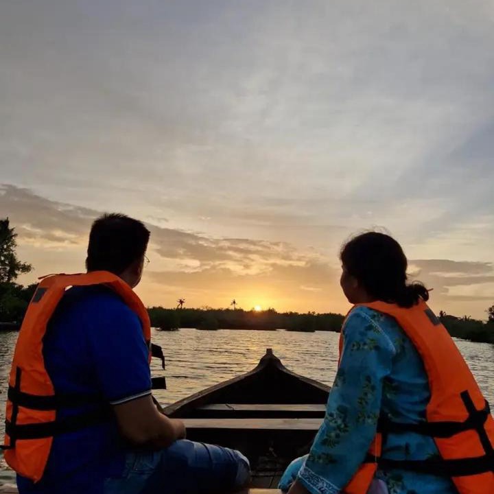 Photo of Others in Munroe Island