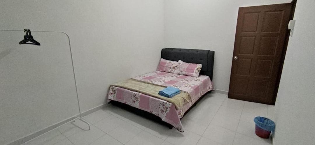 Photo of Bedroom in Marang