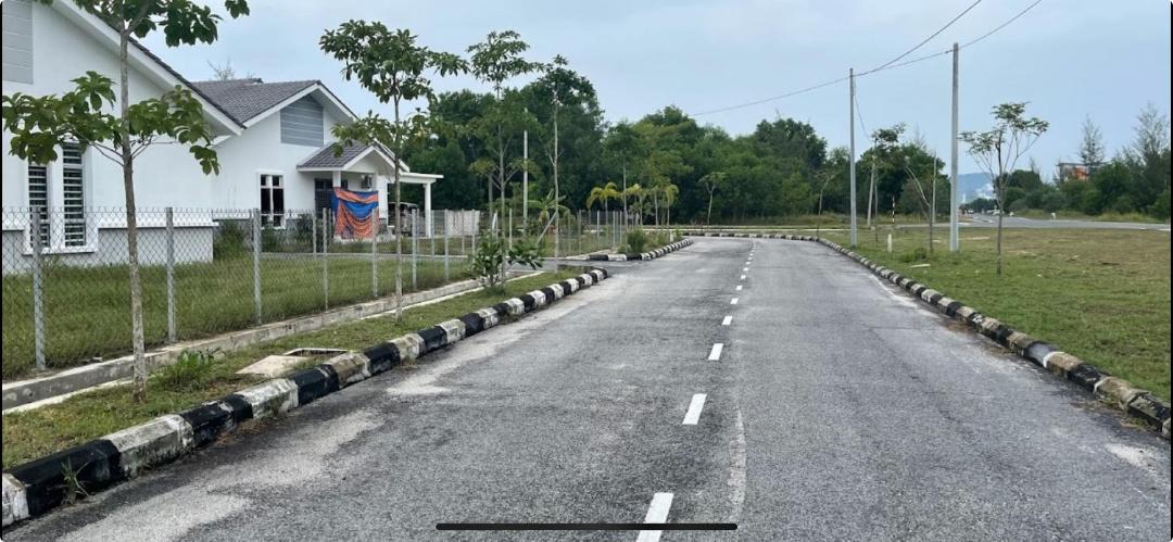 Photo of Buildings in Paka