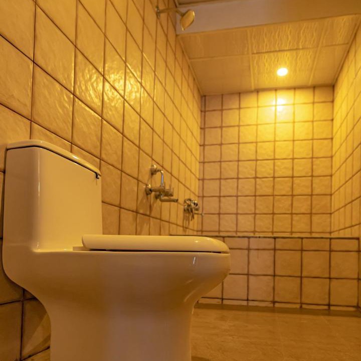 Photo of Bathroom in Tada