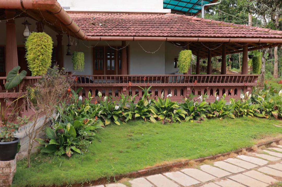Photo of Buildings in Panamaram