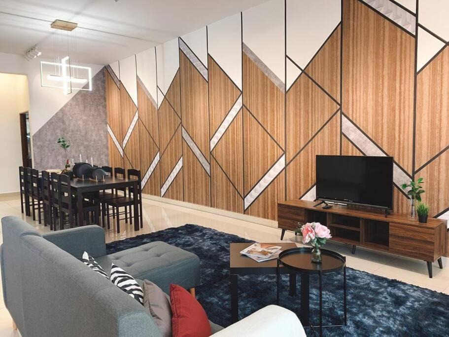 Photo of Livingroom in Bandar Penawar