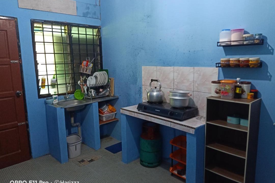 Photo of Kitchen in Kampung Padang Luas