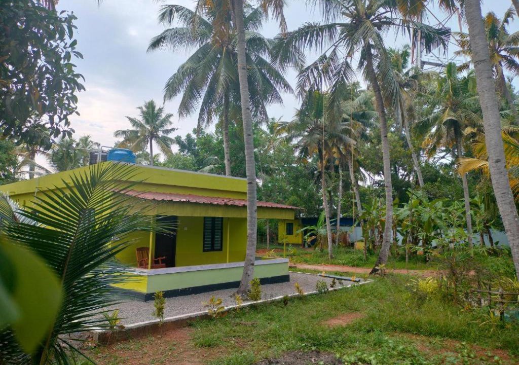 Photo of Buildings in Munroe Island