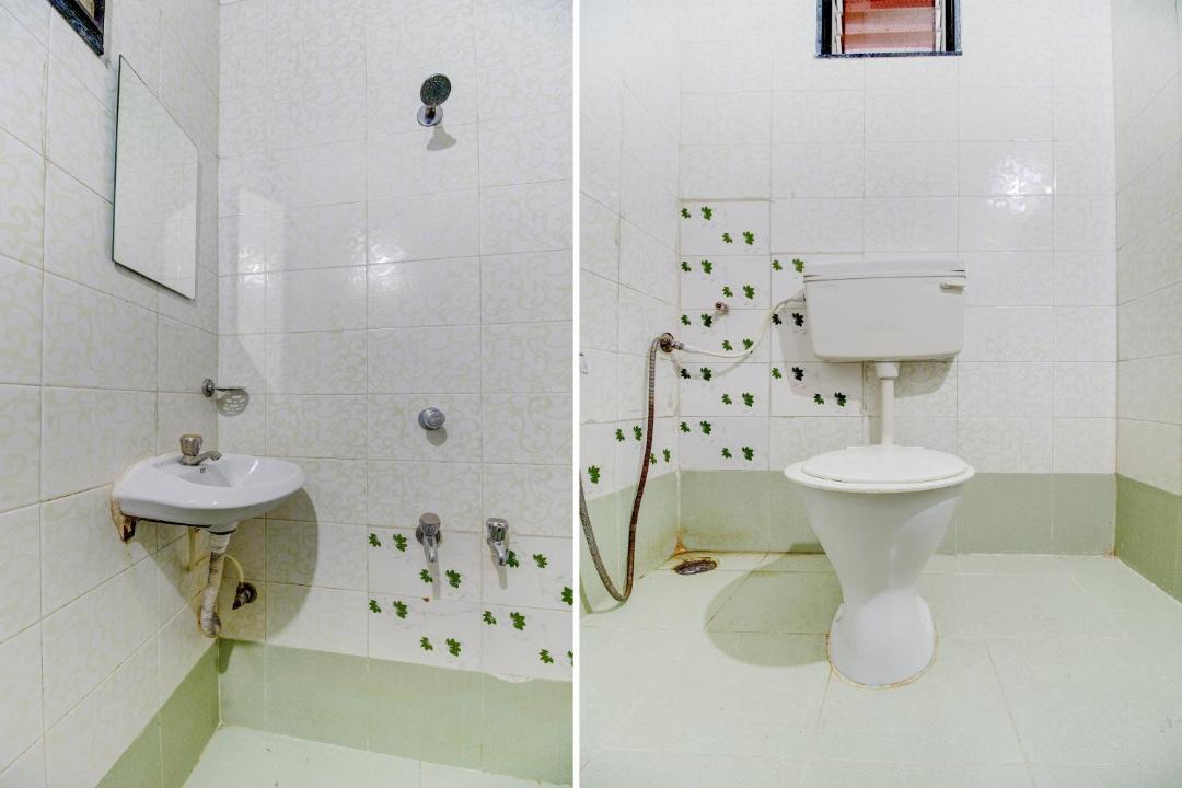 Photo of Bathroom in Navi Mumbai