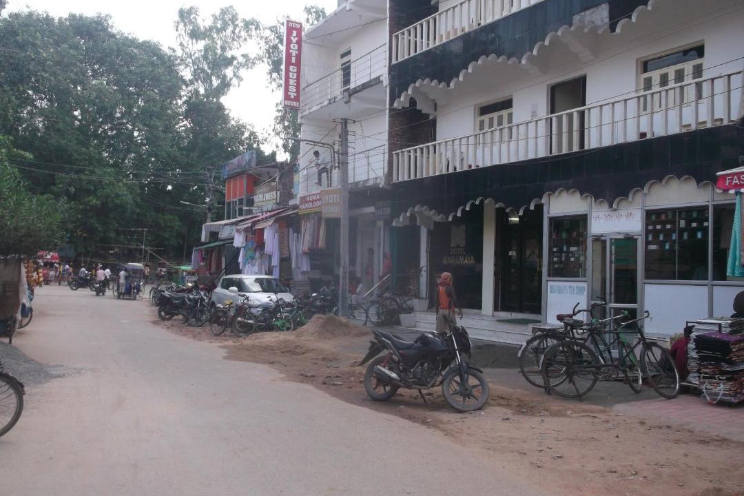 Photo of Buildings in Bodh Gaya