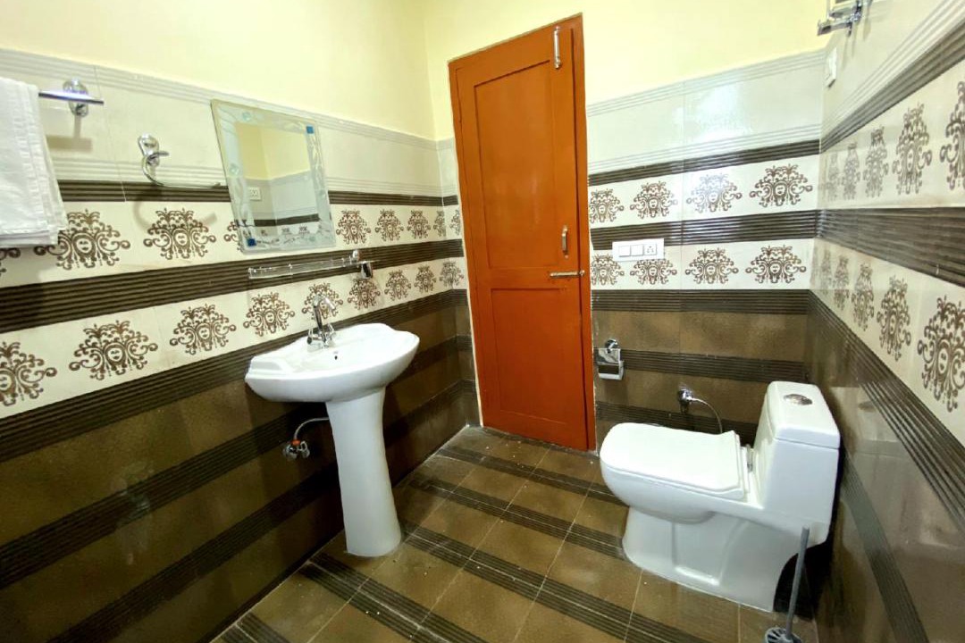 Photo of Bathroom in Naggar
